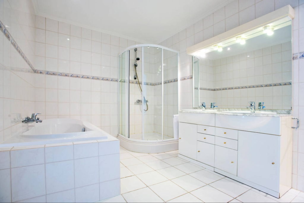 BATHROOM REMODELING (1)